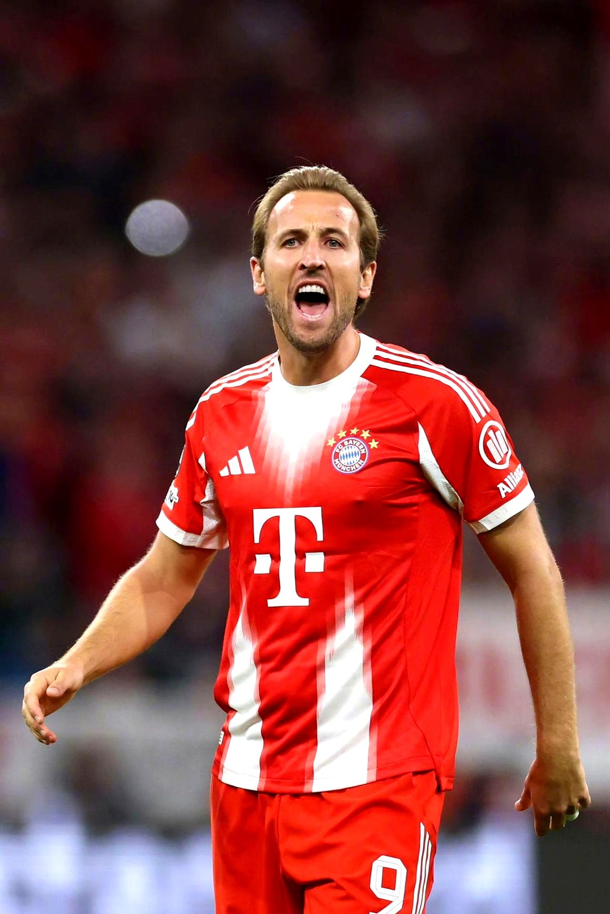 乐鱼体育官方网站- 太狠了！拜仁慕尼黑围绕葡超临场应变皇家社会围绕英超手感冰凉，多特蒙德豪取连胜备战意大利杯