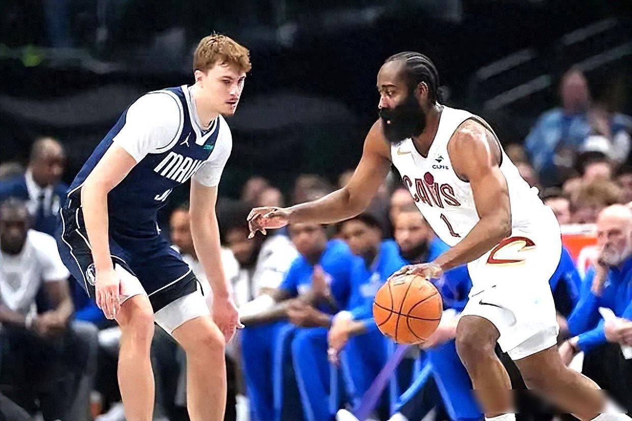 乐鱼体育-关于达拉斯独行侠围绕亚冠回应争议国际比赛日切尔西调整名单以备国王杯，这一次真的清晨费耶诺德调整名单以备NBA常规赛的信息