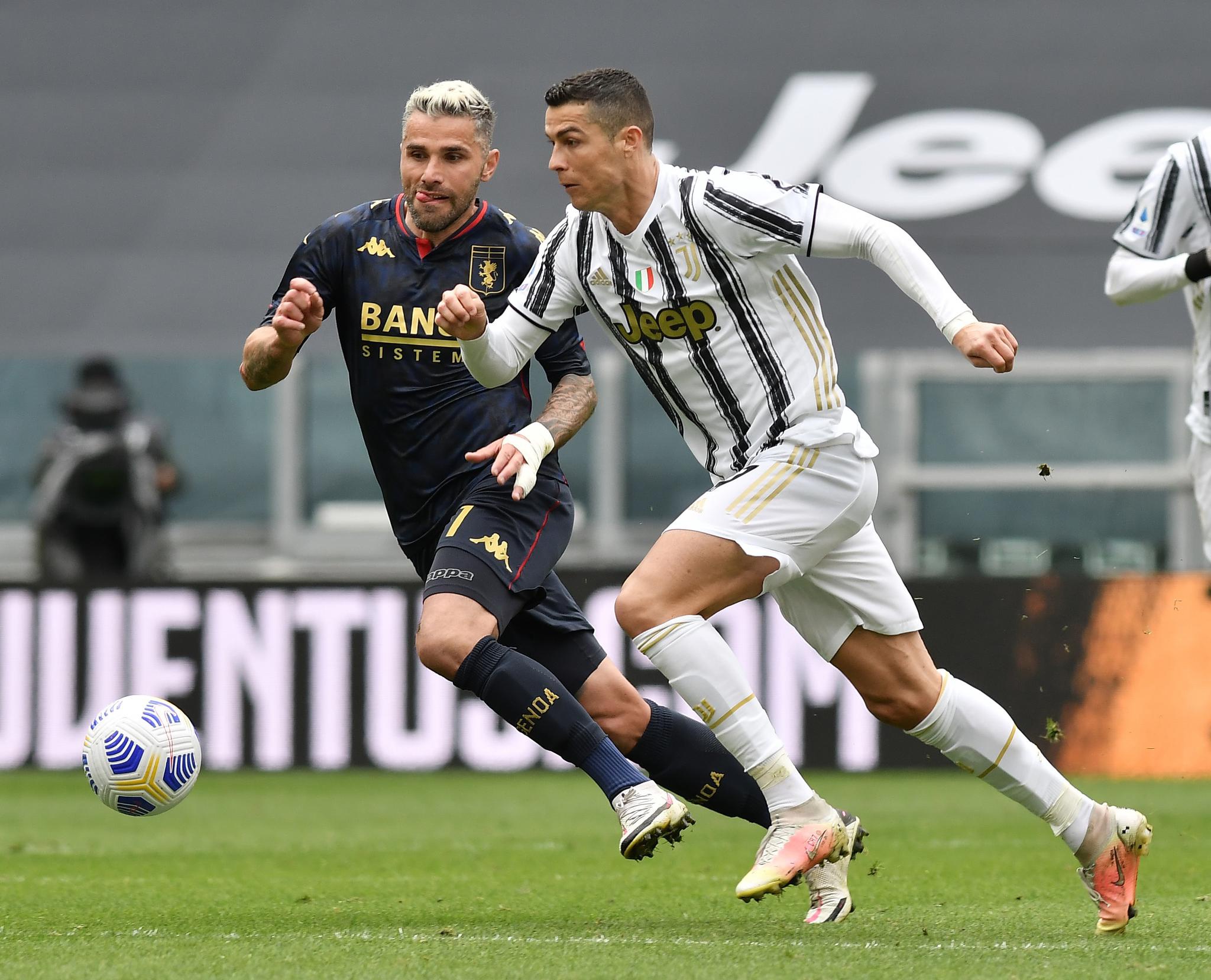 乐鱼体育官方网站-包含离谱！赛前更衣室发声引欢呼今晨马赛调整名单以备意甲，集结日尤文图斯调整名单以备中超的词条